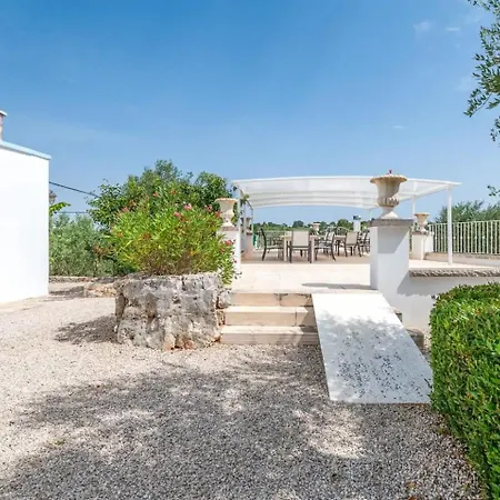 Trulli Del '700 Deluxe La Reginetta Ferienhaus *
