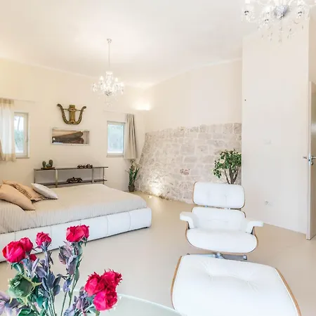 Trulli Del '700 Deluxe La Reginetta * Ostuni