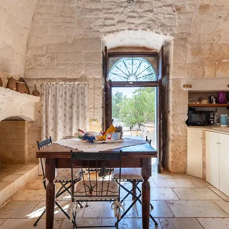 Trulli Del '700 Deluxe La Reginetta *