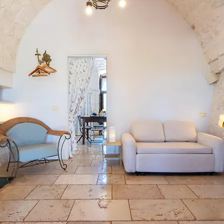 Дом отдыха Trulli Del '700 Deluxe La Reginetta